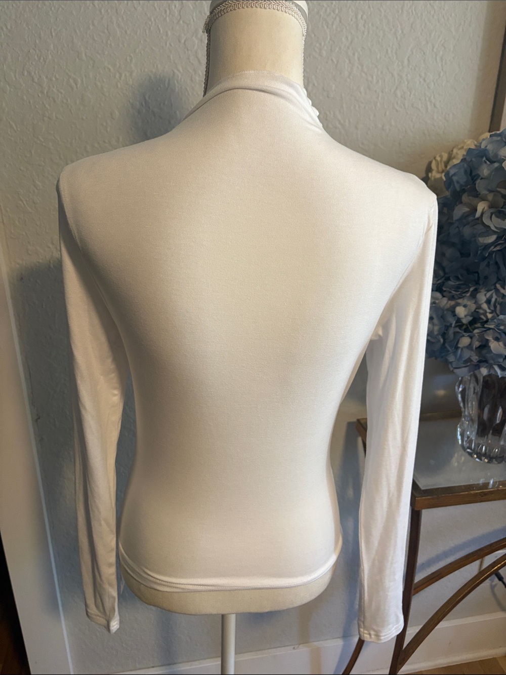 Commense White Long-Sleeve Draped Mock Neck Top - Picture 4 of 8